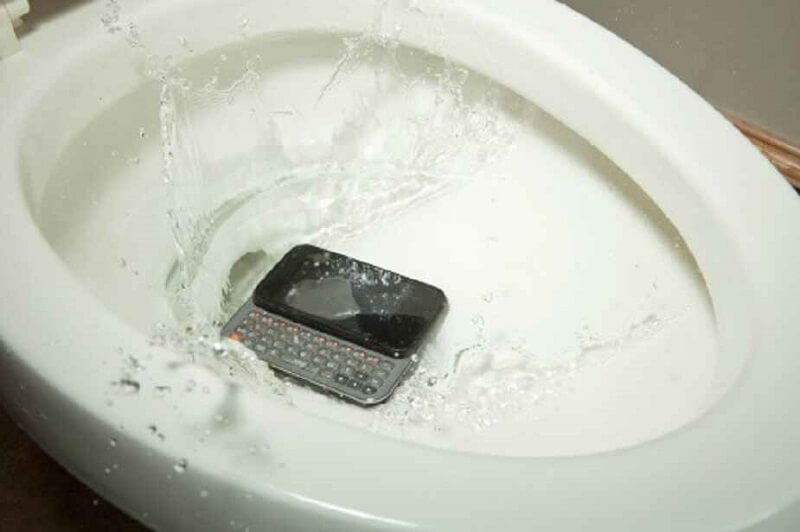 Phone gets into water